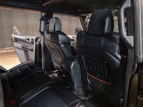 Used 2024 Ford Bronco Raptor w/ Interior Carbon Fiber Pack 6 AWD/4WD image 25