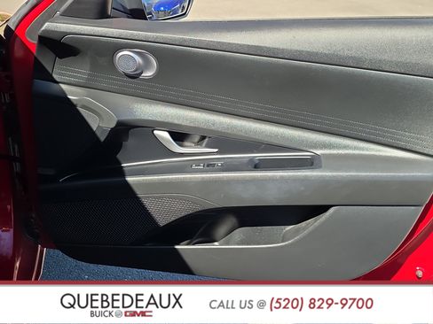 Used 2023 Hyundai Elantra SEL w/ Preferred Accessory Package FWD image 26