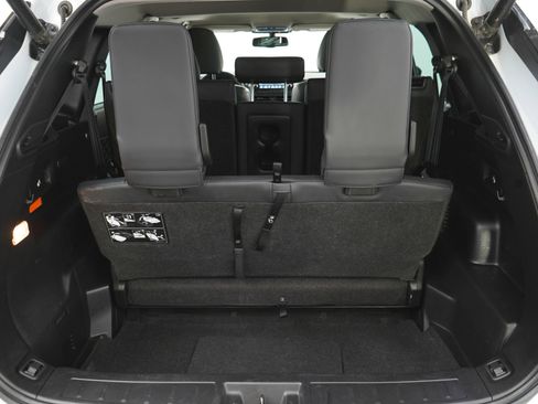 Used 2023 Mitsubishi Outlander SEL image 11