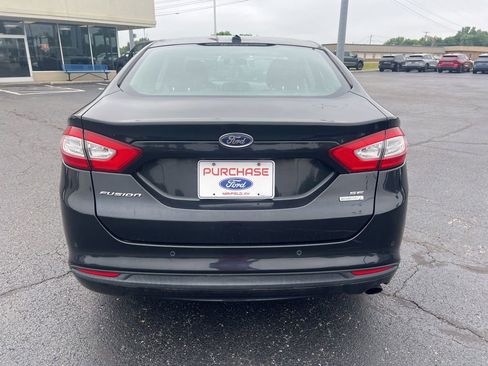 Used 2013 Ford Fusion SE FWD image 4