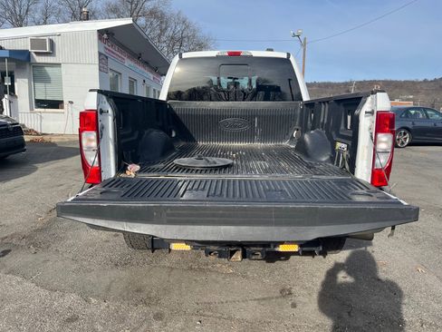 Used 2022 Ford F250 XL w/ STX Appearance Package image 5