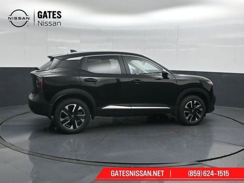 New 2026 Nissan Kicks SV w/ SV Premium Package AWD/4WD image 3
