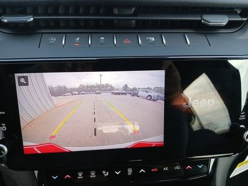 New 2026 Jeep Grand Cherokee Limited w/ Limited Altitude Package image 36