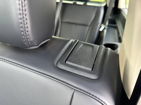 Used 2024 Ford Expedition Max XLT AWD/4WD image 24