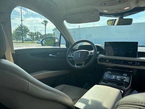 Certified 2023 Lincoln Nautilus Reserve FWD image 25