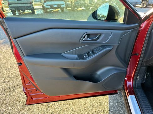 New 2026 Nissan Rogue S image 10