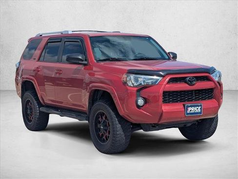 Used 2016 Toyota 4Runner SR5 AWD/4WD image 3