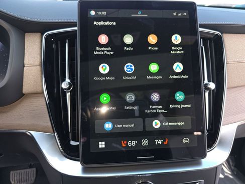 New 2026 Volvo XC90 B6 Plus w/ Protection Package Premier image 29