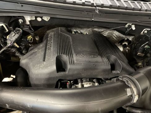 Used 2019 Ford Expedition Max Limited w/ Equipment Group 301A AWD/4WD image 31