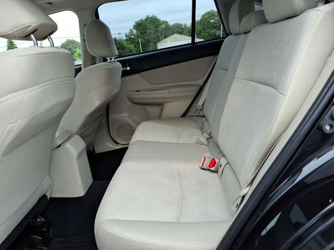 Used 2014 Subaru Crosstrek 2.0i Premium w/ Moonroof Package AWD/4WD image 8