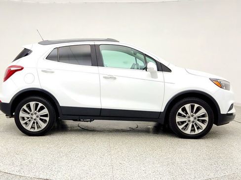 Used 2019 Buick Encore Preferred AWD/4WD image 4