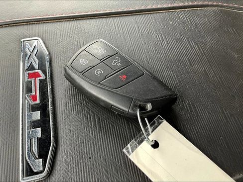 Used 2024 GMC Sierra 2500 AT4X image 13