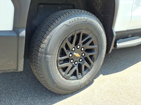 New 2026 Chevrolet Silverado EV W/T AWD/4WD image 23