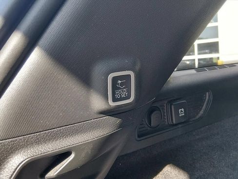 Used 2022 Jeep Grand Cherokee Trailhawk AWD/4WD image 15