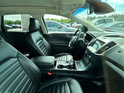 Used 2020 Ford Edge SEL w/ Convenience Package AWD/4WD image 5