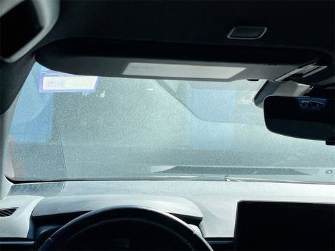 Used 2023 Toyota Corolla SE image 20