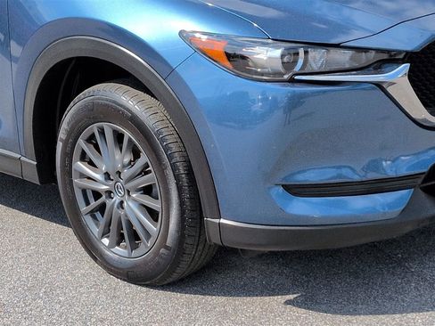 Used 2017 MAZDA CX-5 Touring FWD image 9