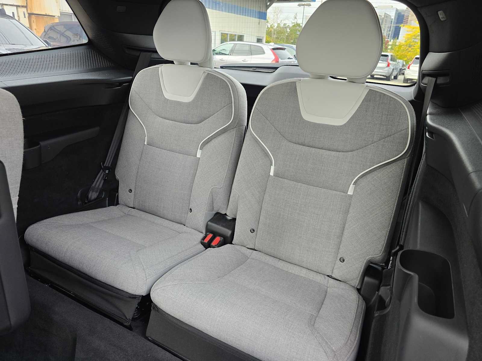 Certified 2025 Volvo EX90 Ultra AWD/4WD image 18
