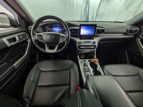 Certified 2023 Ford Explorer XLT w/ Equipment Group 202A AWD/4WD image 11