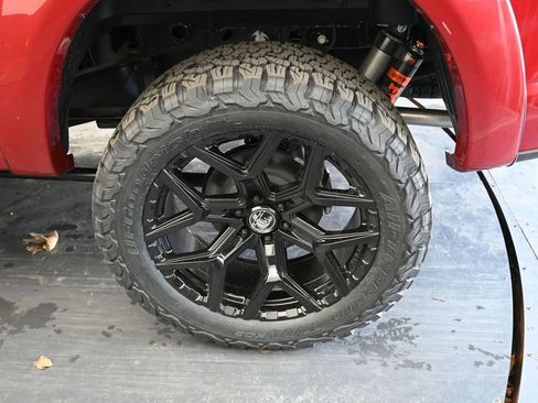 New 2025 Ford F150 Lariat w/ Equipment Group 502A High image 10