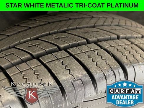 Used 2024 Ford Escape Platinum AWD/4WD image 8