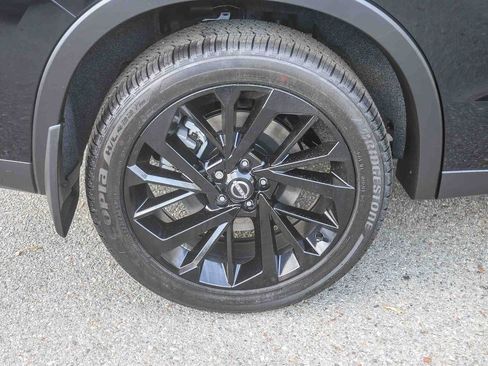 New 2026 Nissan Rogue SL AWD/4WD image 10
