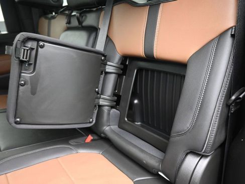 Used 2022 Chevrolet Silverado 2500 High Country w/ Safety Package II image 44