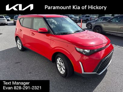 Used 2023 Kia Soul LX w/ LX Technology Package