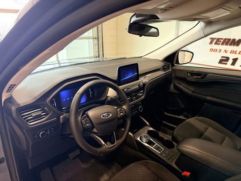 Used 2025 Ford Escape Active w/ Cold Weather Package image 11