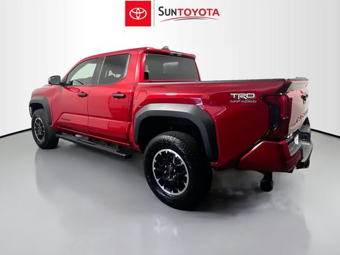 Used 2025 Toyota Tacoma TRD Off-Road AWD/4WD image 5