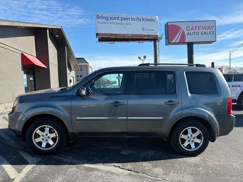 Used 2011 Honda Pilot Touring image 2