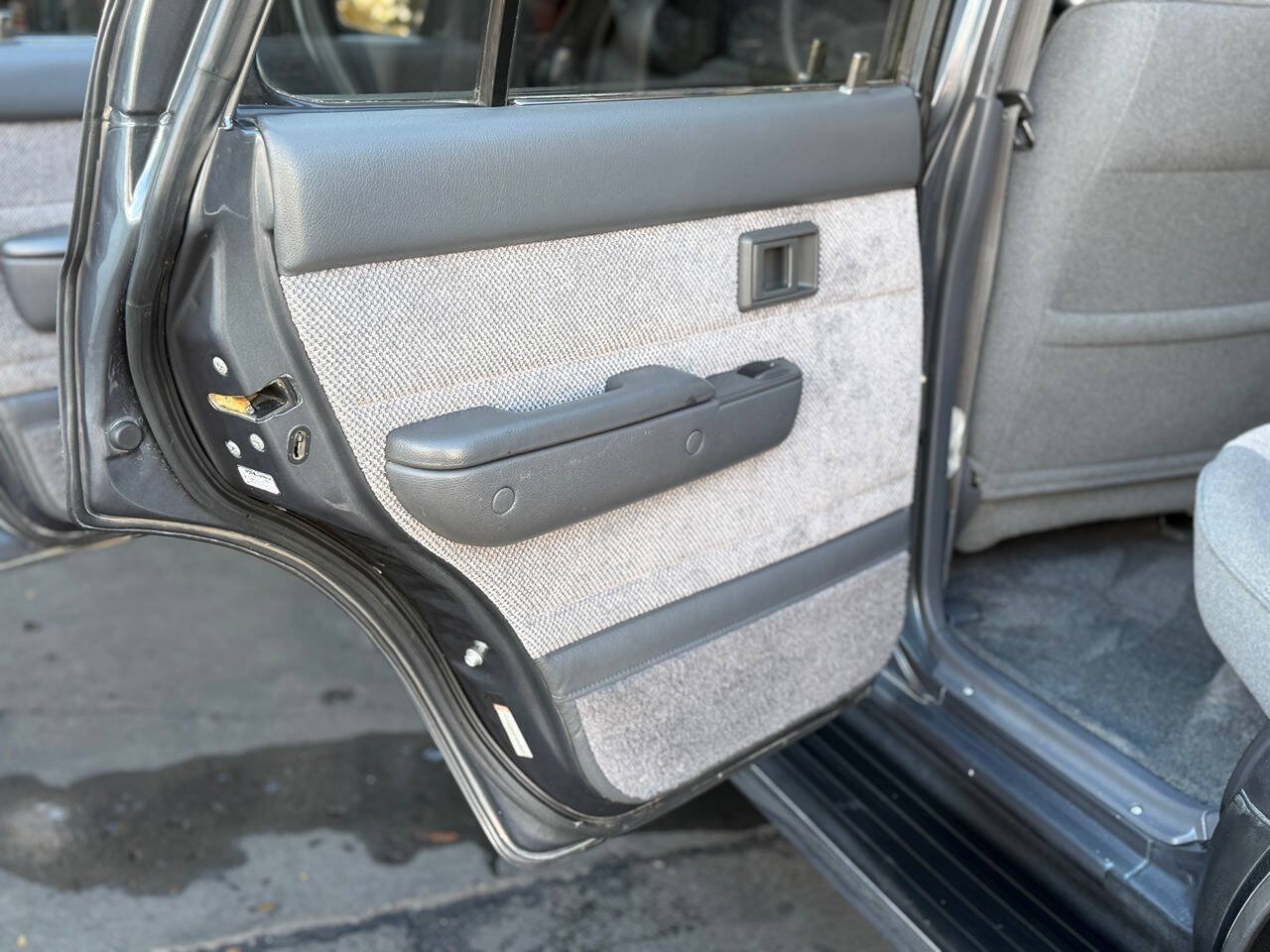 Used 1990 Toyota 4Runner SR5 AWD/4WD image 54