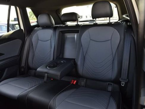 New 2026 Volkswagen Tiguan SE R-Line AWD/4WD image 22