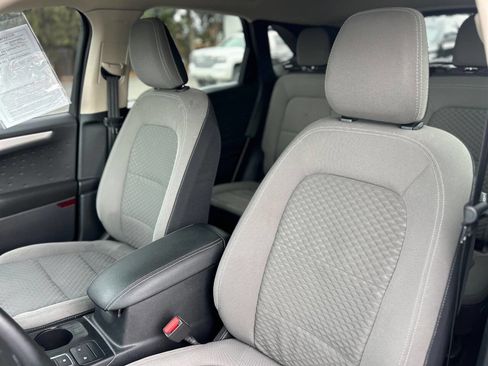 Used 2020 Ford Escape SE FWD image 15