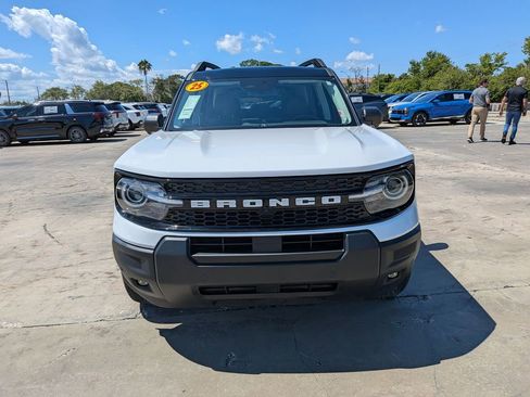 Used 2025 Ford Bronco Sport Outer Banks w/ Outer Banks Tech Package+ AWD/4WD image 3