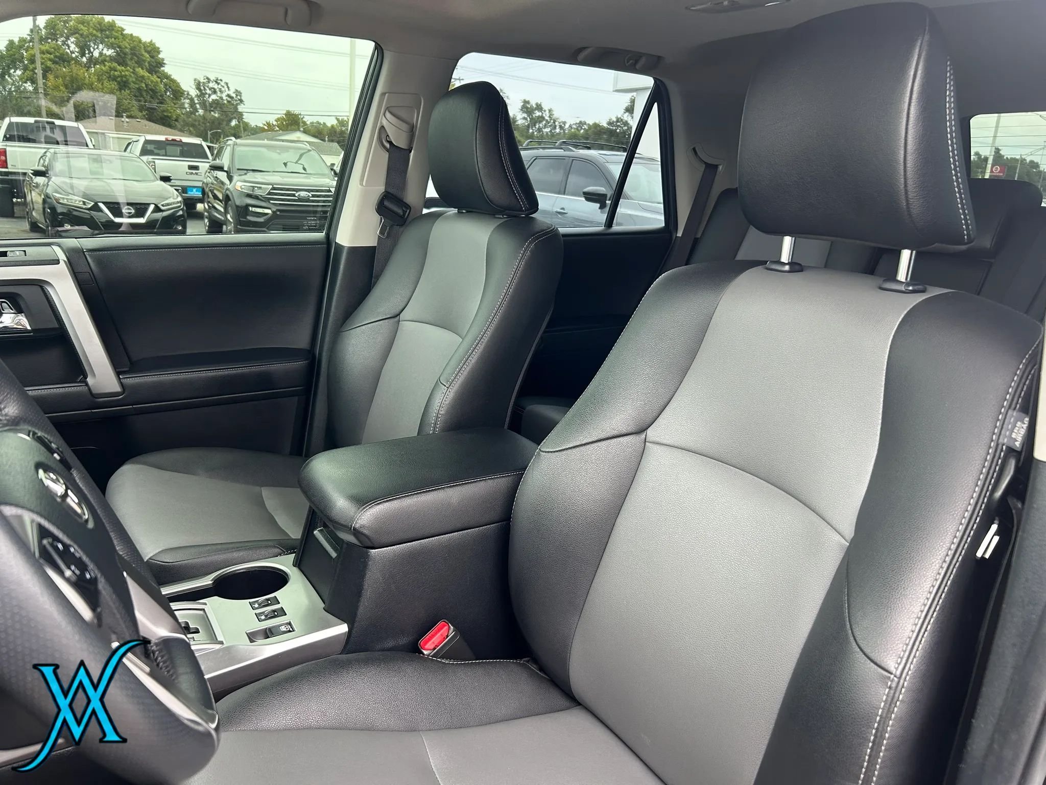 Used 2021 Toyota 4Runner SR5 Premium w/ Moonroof Package AWD/4WD image 13