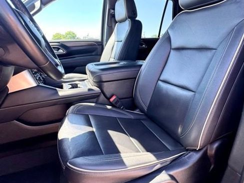 Used 2024 Chevrolet Tahoe Premier RWD image 10