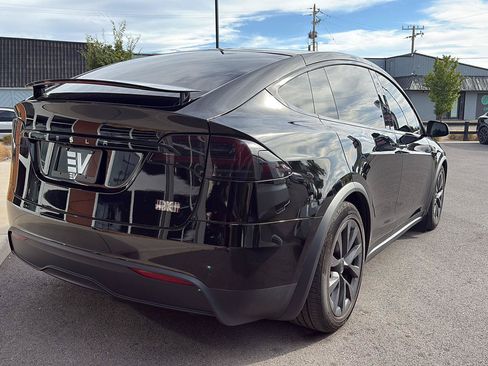 Used 2024 Tesla Model X Plaid AWD/4WD image 8
