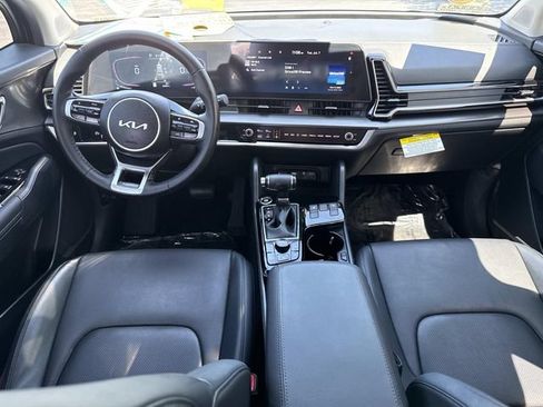 Used 2024 Kia Sportage EX FWD image 16