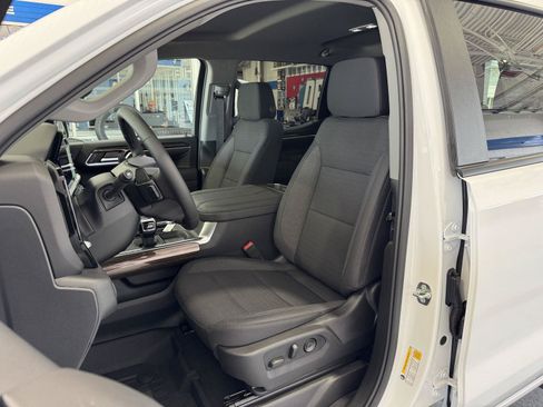 New 2026 Chevrolet Silverado 1500 RST w/ Redline Edition AWD/4WD image 25