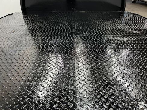 Used 2023 Chevrolet Silverado 3500 LT w/ Convenience Package image 10