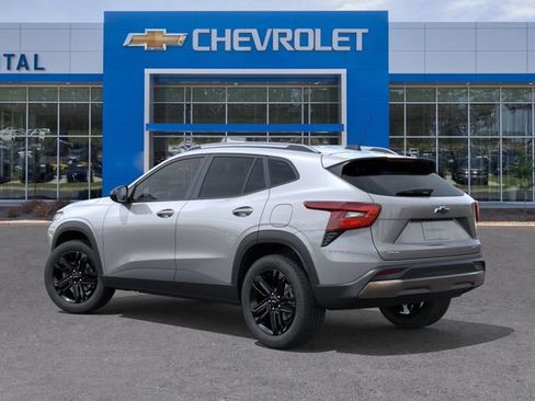 New 2026 Chevrolet Trax ACTIV w/ Driver Confidence Package FWD image 3