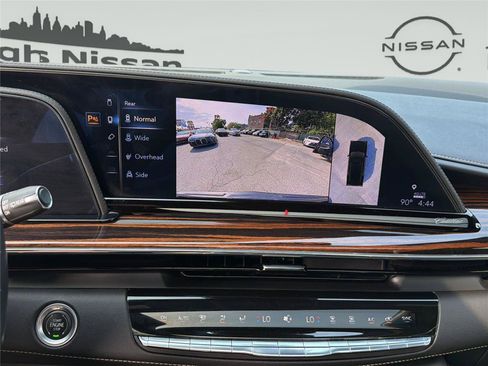 Used 2023 Cadillac Escalade ESV Premium Luxury AWD/4WD image 25