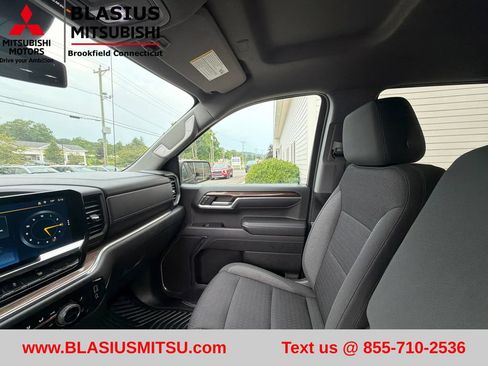 Used 2023 Chevrolet Silverado 1500 LT AWD/4WD image 32