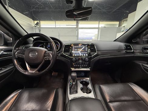 Used 2021 Jeep Grand Cherokee Limited AWD/4WD image 13