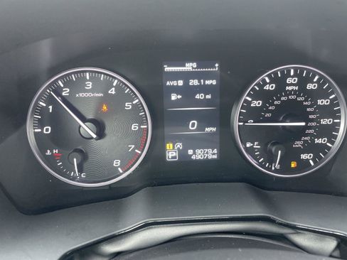 Certified 2024 Subaru Outback Premium AWD/4WD image 2