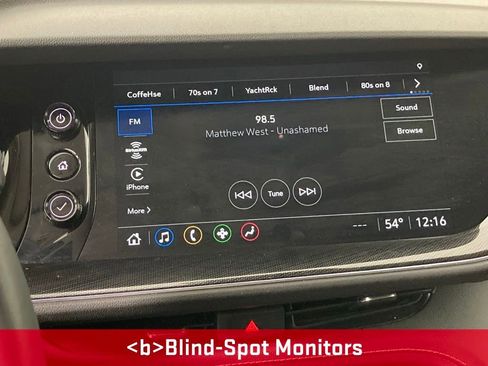 Used 2023 Buick Envision Essence AWD/4WD image 3