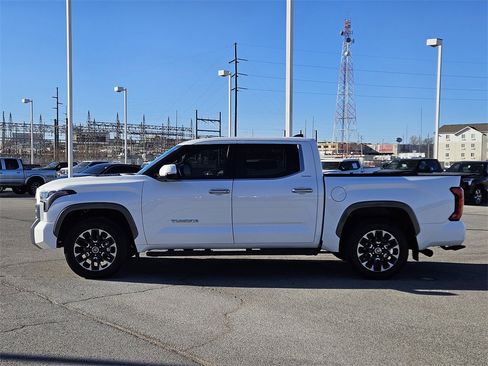 Used 2024 Toyota Tundra Limited image 3