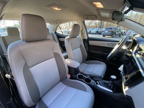 Used 2018 Toyota Corolla LE image 27