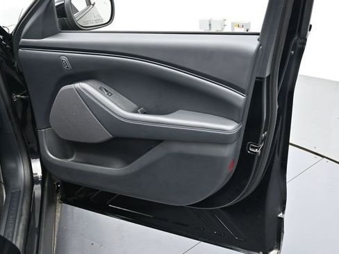 Used 2025 Ford Mustang Mach-E Select image 28